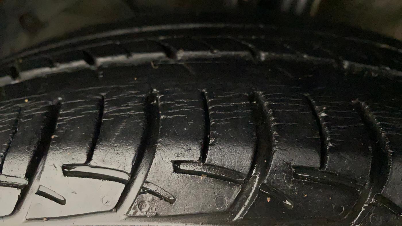 2018 Maruti Baleno DELTA CVT PETROL 1.2, Petrol, Automatic, 60,161 km, Left Front Tyre Tread