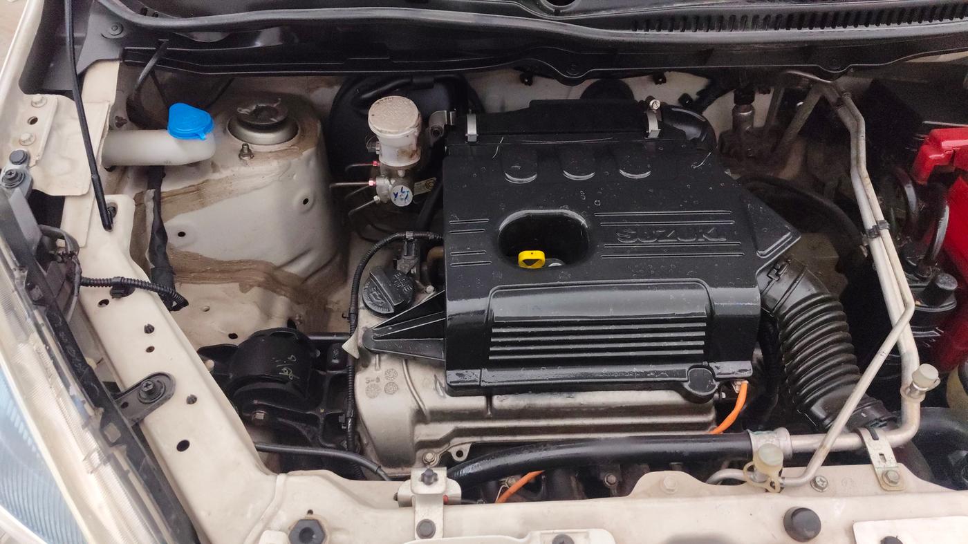 2016 Maruti Wagon R 1.0 VXI AMT, Petrol, Automatic, 31,586 km, Engine View - Right