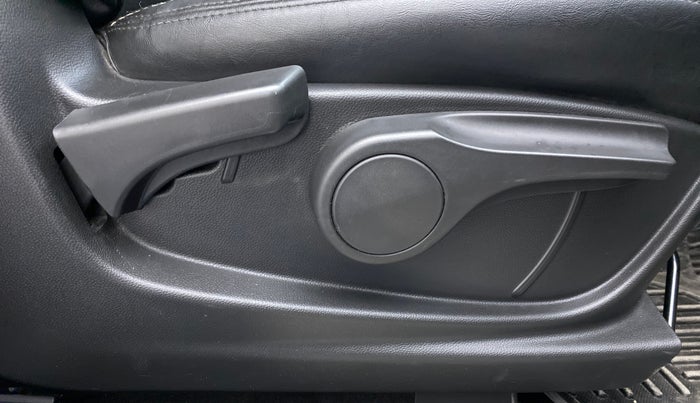 2019 MG HECTOR SUPER DIESEL, Diesel, Manual, 24,618 km, Driver Side Adjustment Panel