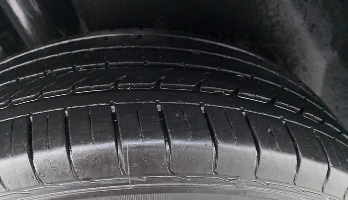 2019 MG HECTOR SUPER DIESEL, Diesel, Manual, 24,618 km, Right Rear Tyre Tread