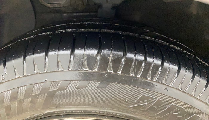 2016 Hyundai Grand i10 SPORTZ 1.2 KAPPA VTVT, Petrol, Manual, 67,039 km, Left Front Tyre Tread