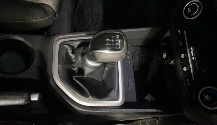 2018 Hyundai Creta SX 1.6 PETROL, Petrol, Manual, 82,153 km, Gear Lever