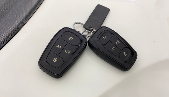 2018 Tata NEXON XZA PLUS DIESEL, Diesel, Automatic, 61,389 km, Key Close Up