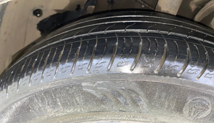 2018 Tata NEXON XZA PLUS DIESEL, Diesel, Automatic, 61,389 km, Right Front Tyre Tread