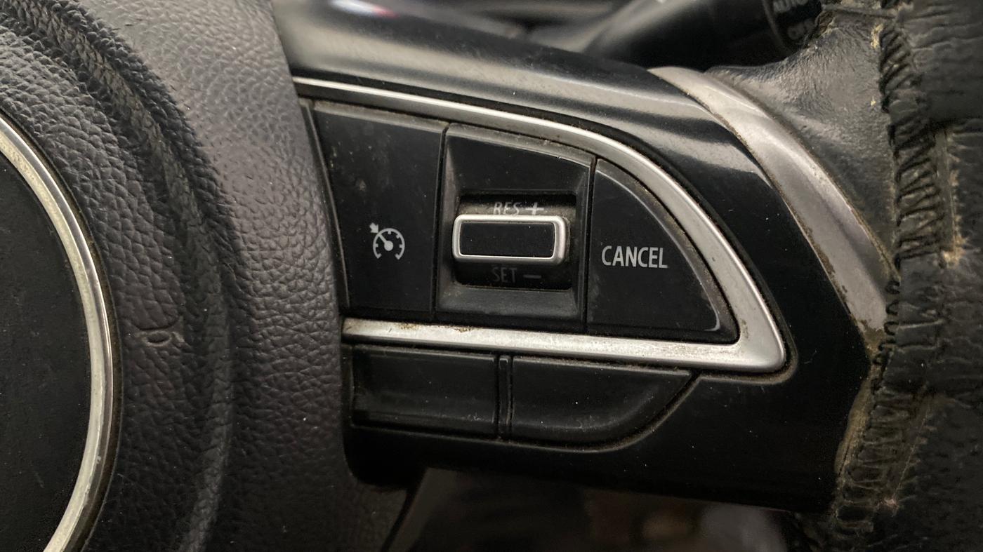 2019 Maruti XL6 ALPHA MT, Petrol, Manual, 52,801 km, Adaptive Cruise Control