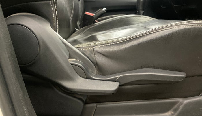 2019 Maruti XL6 ALPHA MT, Petrol, Manual, 52,801 km, Driver Side Adjustment Panel