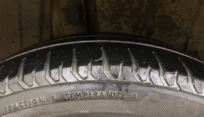 2019 Maruti XL6 ALPHA MT, Petrol, Manual, 52,801 km, Right Rear Tyre Tread