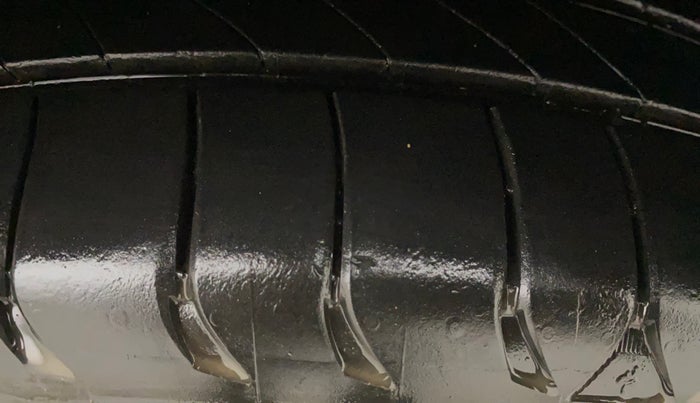 2020 Hyundai Verna SX (O) 1.0 TURBO DCT, Petrol, Automatic, 72,649 km, Left Rear Tyre Tread