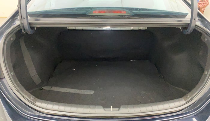 2020 Hyundai Verna SX (O) 1.0 TURBO DCT, Petrol, Automatic, 72,649 km, Boot Inside