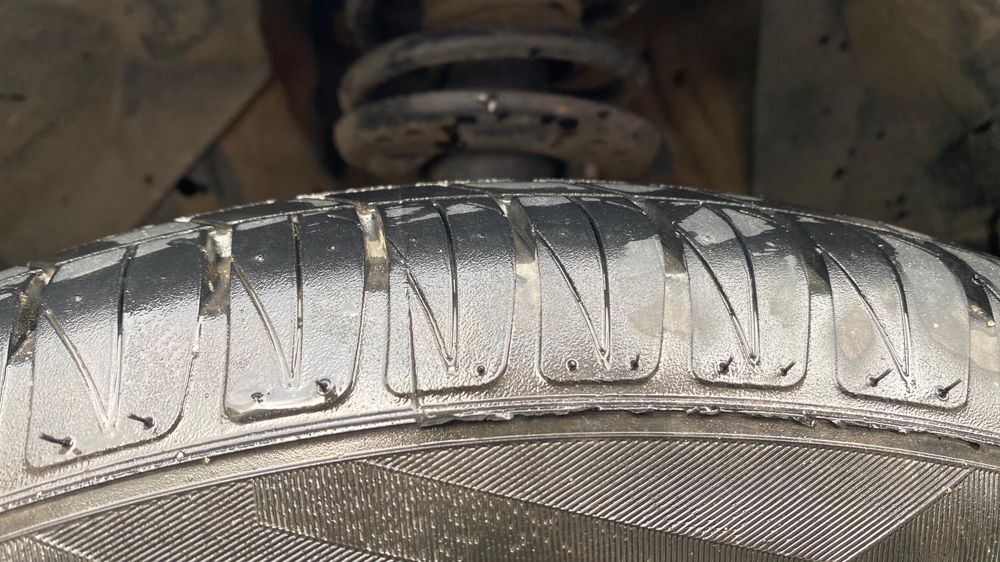 2018 Maruti Vitara Brezza ZDI PLUS, Diesel, Manual, 54,529 km, Left Front Tyre Tread