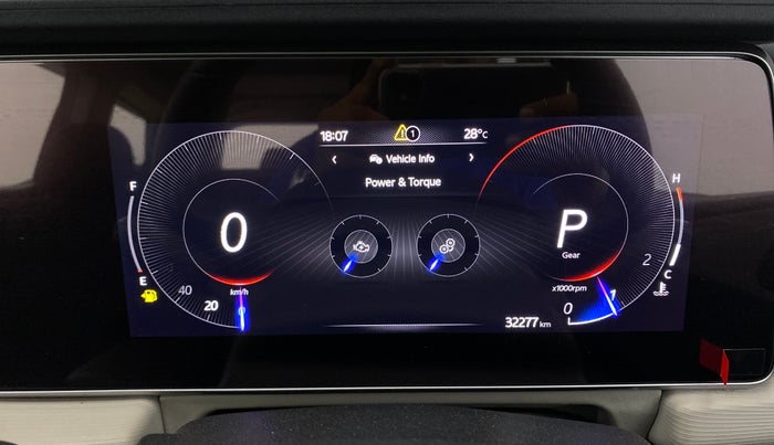 2022 Mahindra XUV700 AX 5 P AT 5 STR, Petrol, Automatic, 32,275 km, Odometer Image