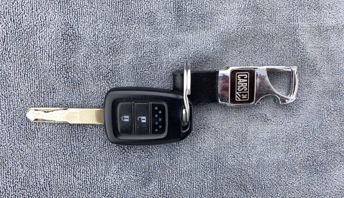 2016 Honda Jazz 1.2 V AT, Petrol, Automatic, 31,614 km, Key Close Up