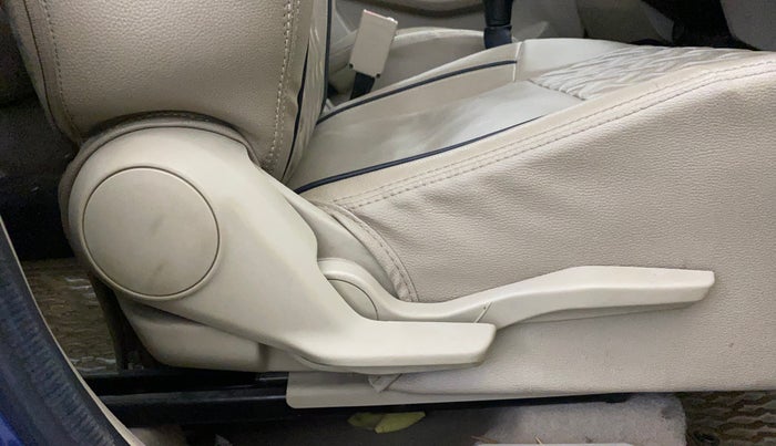 2020 Maruti Dzire VXI, Petrol, Manual, 90,588 km, Driver Side Adjustment Panel