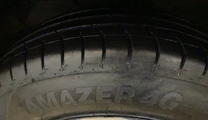 2020 Maruti Dzire VXI, Petrol, Manual, 90,588 km, Left Front Tyre Tread