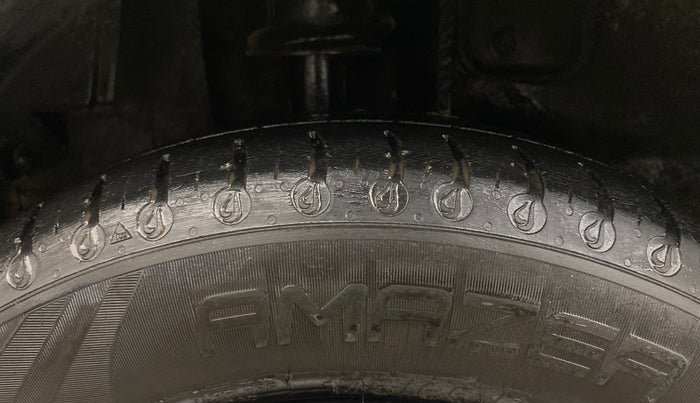 2017 Tata Tiago WIZZ EDITION PETROL, Petrol, Manual, 68,456 km, Right Rear Tyre Tread