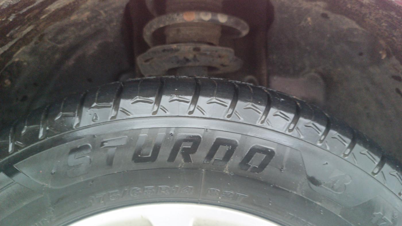 2017 Tata Tiago XZA PETROL, Petrol, Automatic, 30,705 km, Right Front Tyre Tread