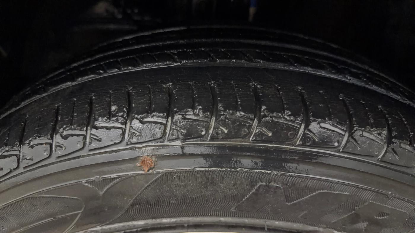 2018 Maruti Baleno DELTA PETROL 1.2, Petrol, Manual, 41,668 km, Left Front Tyre Tread