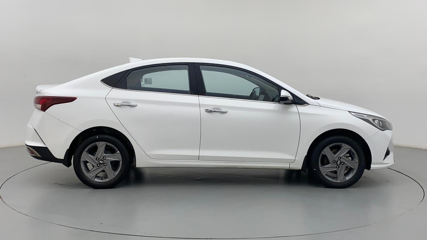 2020 Hyundai Verna SX DIESEL MT, Diesel, Manual, 26,204 km, Right Side View