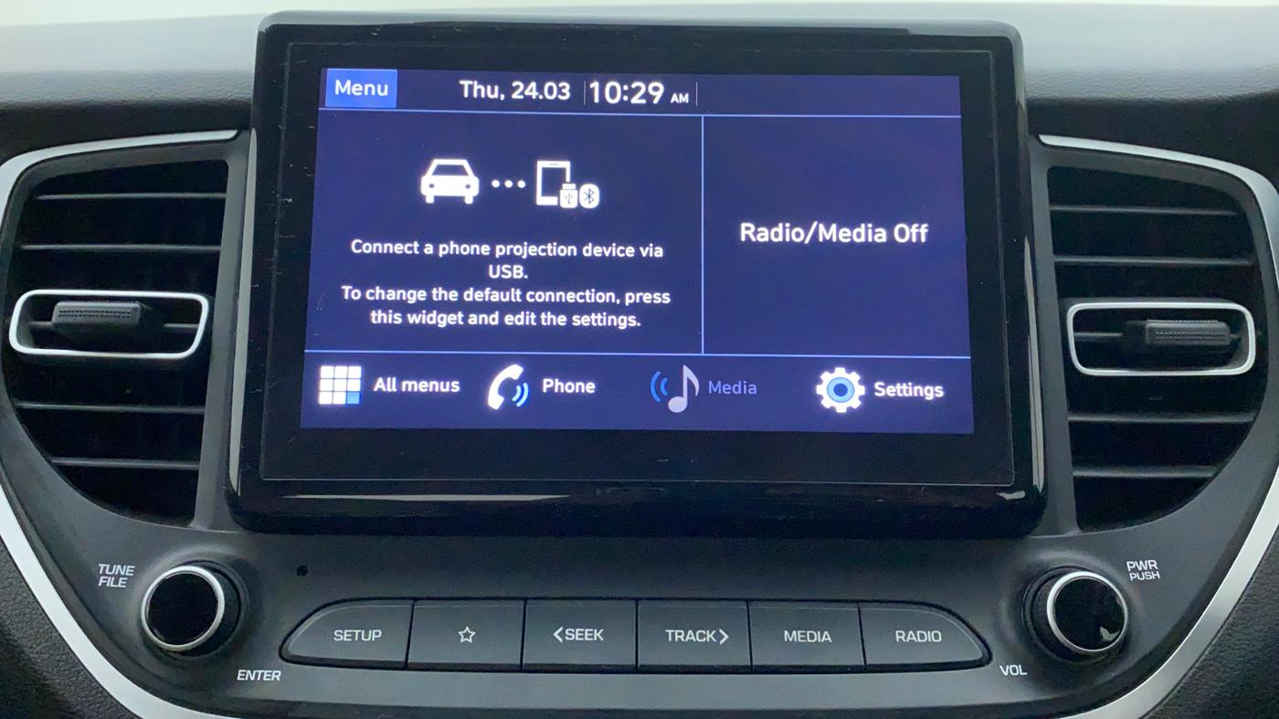 2020 Hyundai Verna SX DIESEL MT, Diesel, Manual, 26,204 km, Infotainment System