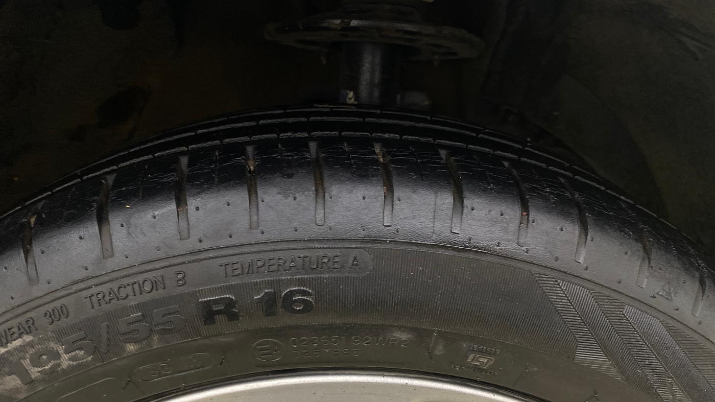 2018 Maruti Baleno ALPHA PETROL 1.2, Petrol, Manual, 13,057 km, Right Front Tyre Tread
