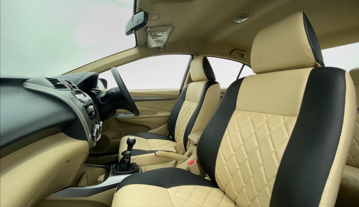 2012 Honda City V MT PETROL, Petrol, Manual, 70,961 km, Right Side Front Door Cabin