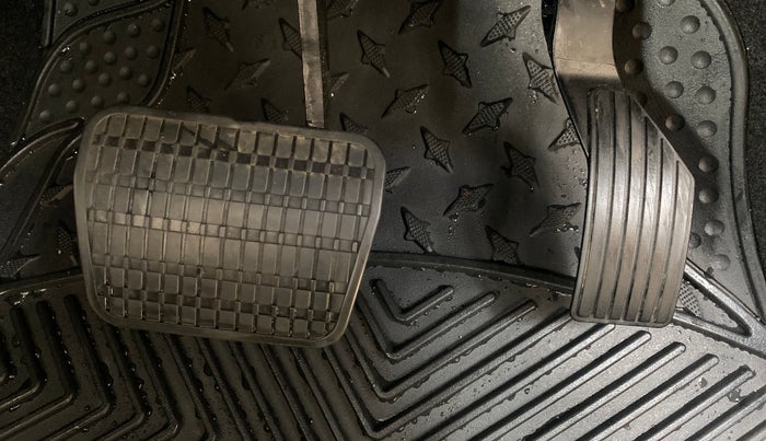 2025 Tata PUNCH Adventure Plus AMT, Petrol, Automatic, 11,142 km, Pedals