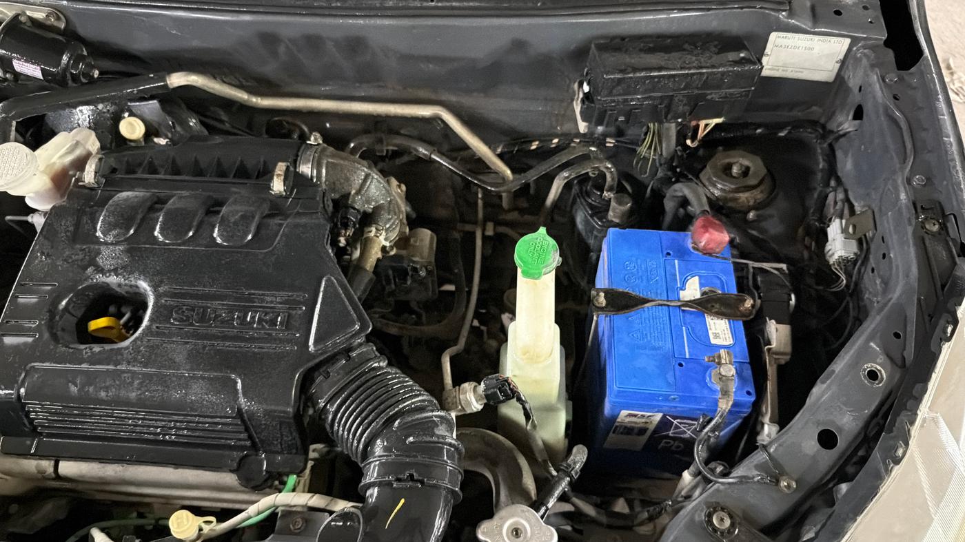 2015 Maruti Alto K10 VXI, Petrol, Manual, 68,293 km, Engine View - Left