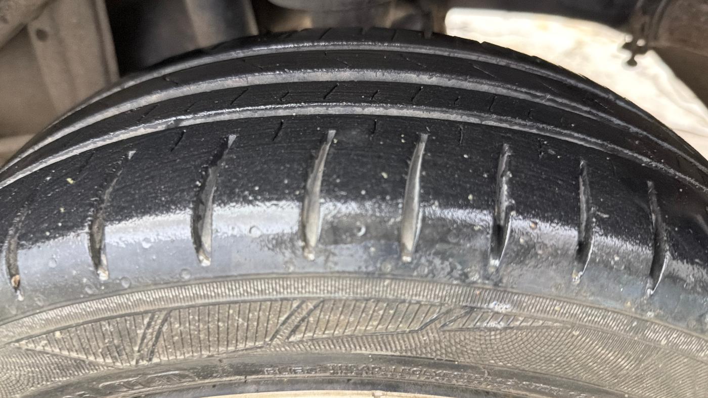 2015 Maruti Alto K10 VXI, Petrol, Manual, 68,293 km, Left Rear Tyre Tread