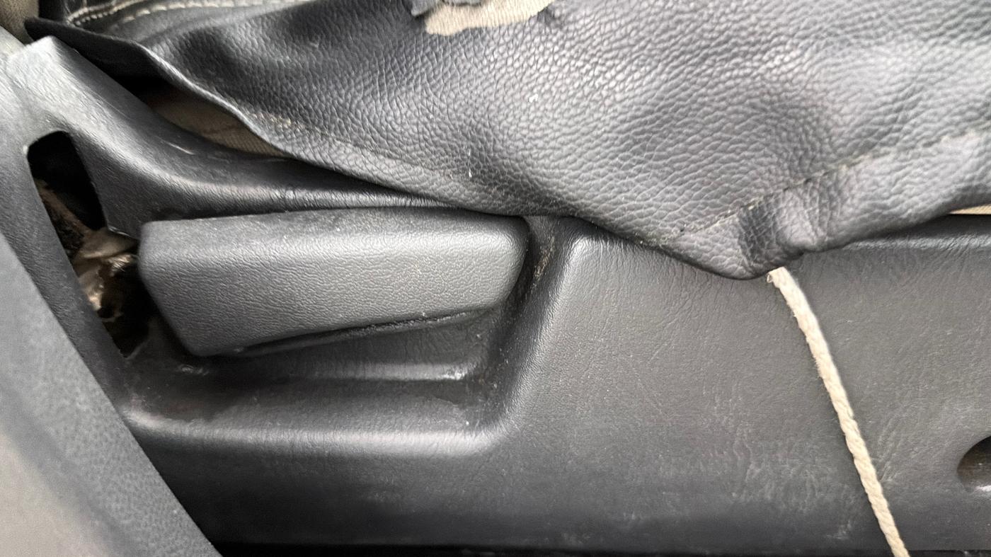 2015 Maruti Alto K10 VXI, Petrol, Manual, 68,293 km, Driver Side Adjustment Panel