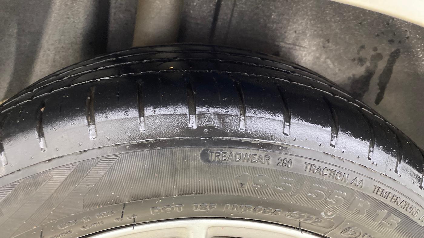 2019 Ford Figo Aspire TITANIUM1.5 DIESEL, Diesel, Manual, 1,43,446 km, Right Rear Tyre Tread