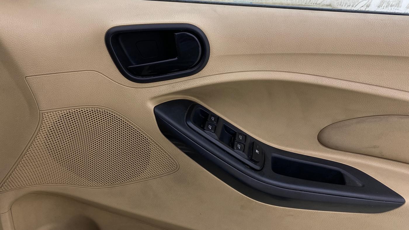 2019 Ford Figo Aspire TITANIUM1.5 DIESEL, Diesel, Manual, 1,43,446 km, Driver Side Door Panels Control