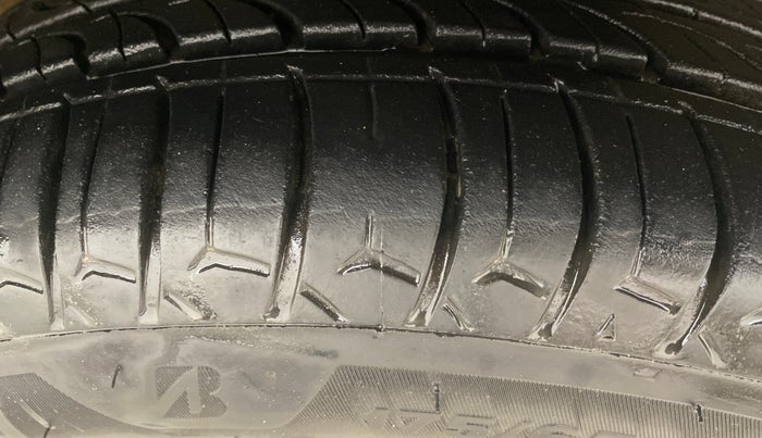 2019 Tata Tiago XZ PETROL, Petrol, Manual, 80,375 km, Right Front Tyre Tread
