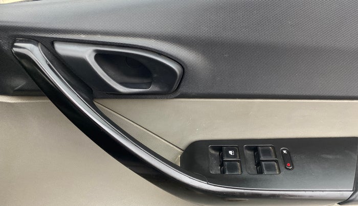 2019 Tata Tiago XZ PETROL, Petrol, Manual, 80,375 km, Driver Side Door Panels Control
