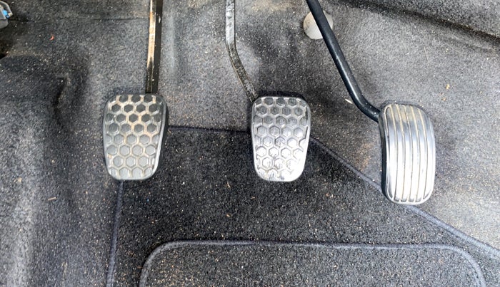 2019 Tata Tiago XZ PETROL, Petrol, Manual, 80,375 km, Pedals