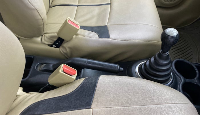 2016 Honda Amaze 1.2L I-VTEC S, Petrol, Manual, 56,392 km, Gear Lever