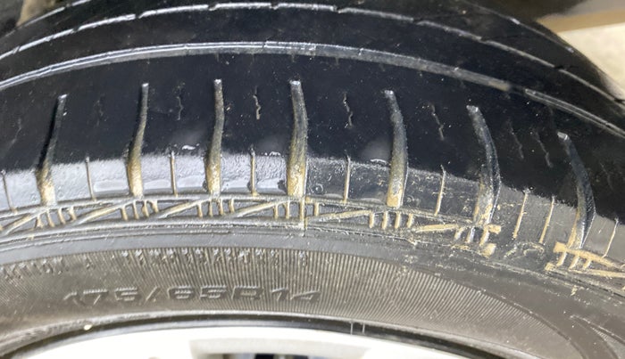 2016 Honda Amaze 1.2L I-VTEC S, Petrol, Manual, 56,392 km, Right Rear Tyre Tread