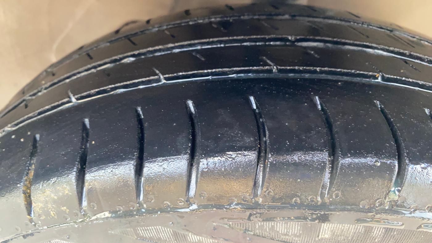 2017 Maruti Alto K10 VXI (O), Petrol, Manual, 1,22,161 km, Right Front Tyre Tread