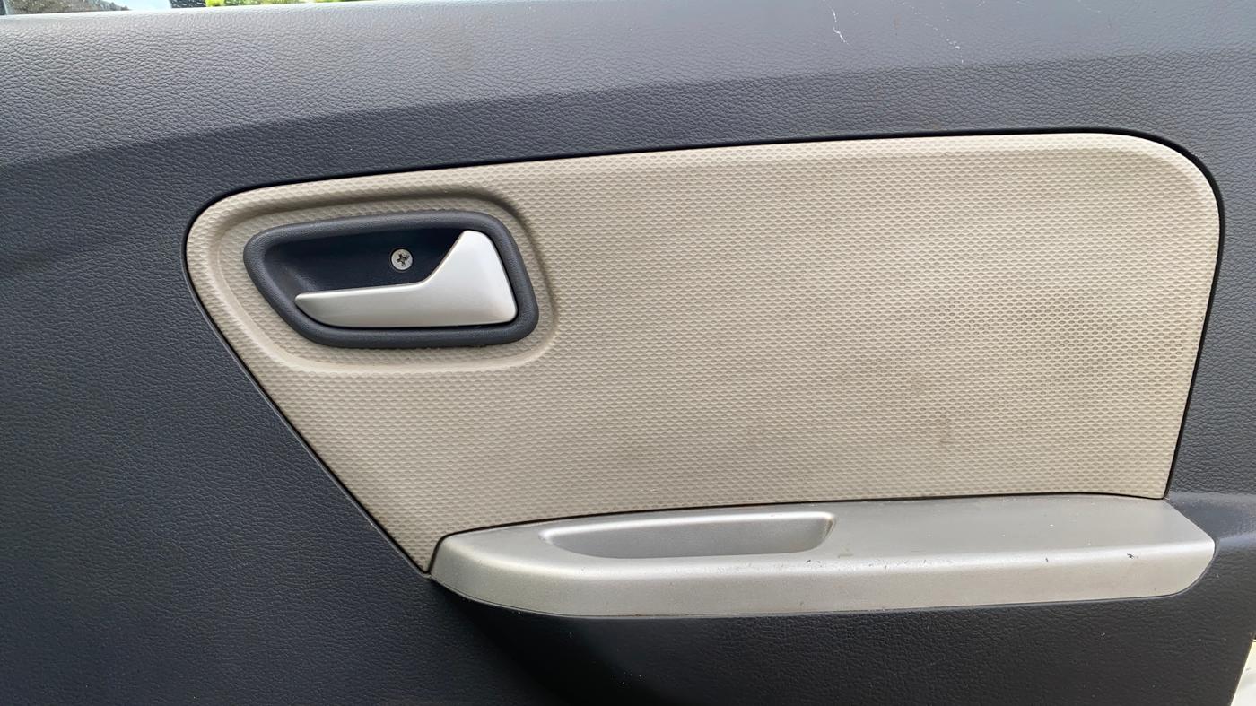 2017 Maruti Alto K10 VXI (O), Petrol, Manual, 1,22,161 km, Driver Side Door Panels Control