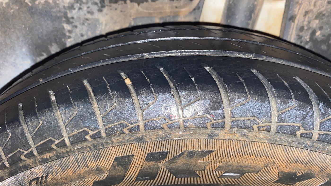 2022 Maruti Swift LXI, Petrol, Manual, 49,484 km, Left Rear Tyre Tread