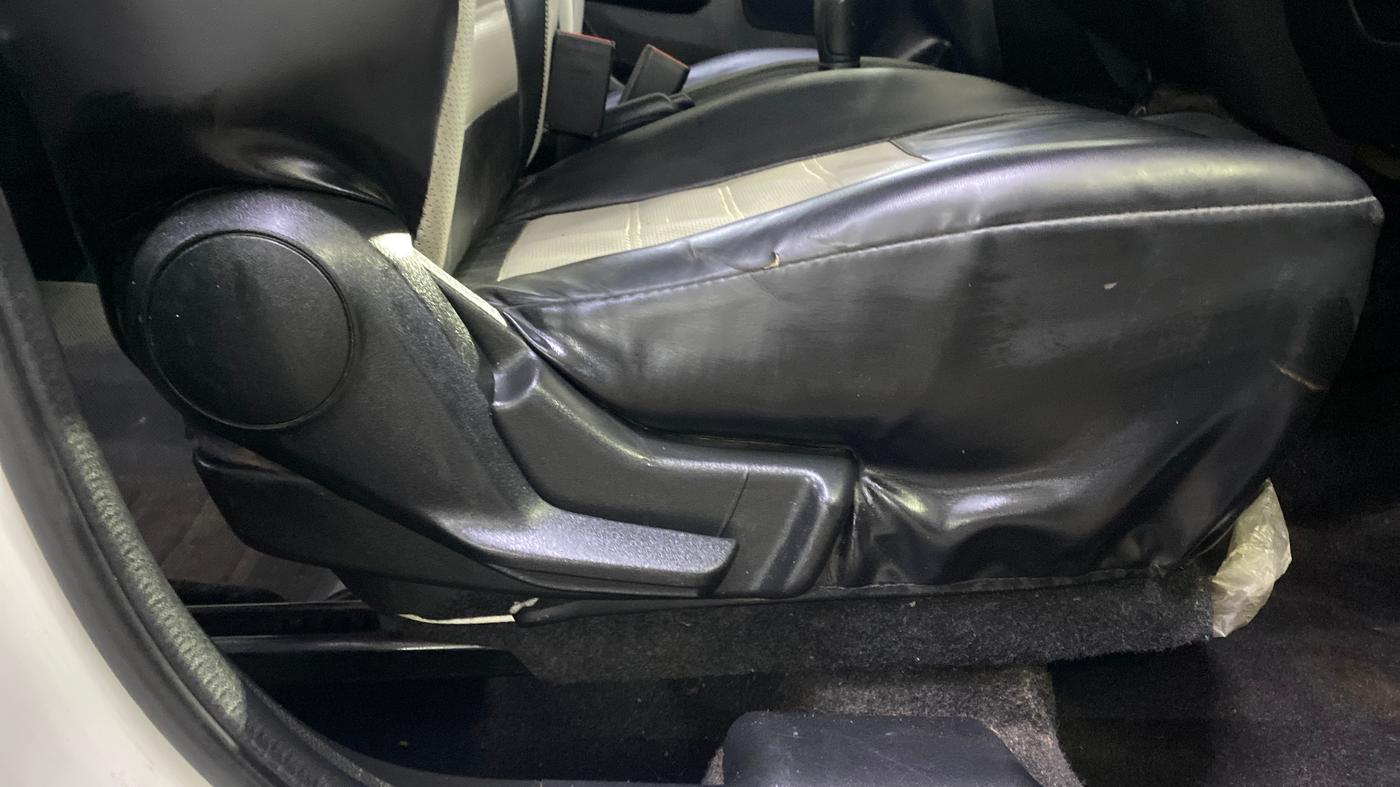 2022 Maruti Swift LXI, Petrol, Manual, 49,484 km, Driver Side Adjustment Panel