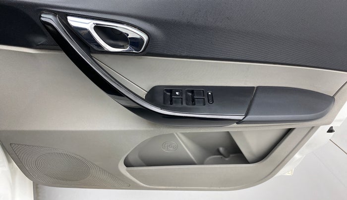 2019 Tata Tiago XZ PLUS PETROL, Petrol, Manual, 49,347 km, Driver Side Door Panels Control
