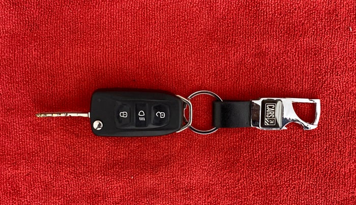 2019 Tata Tiago XZ PLUS PETROL, Petrol, Manual, 49,347 km, Key Close Up