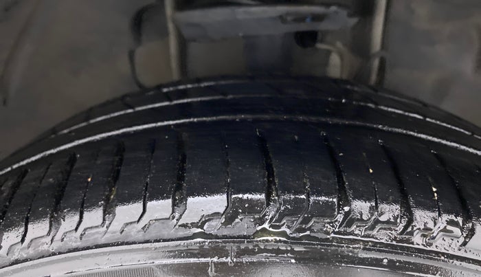2019 Tata Tiago XZ PLUS PETROL, Petrol, Manual, 49,347 km, Right Front Tyre Tread