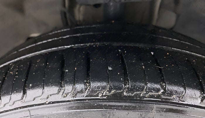 2019 Tata Tiago XZ PLUS PETROL, Petrol, Manual, 49,347 km, Left Front Tyre Tread