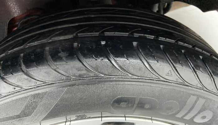 2018 Ford Figo Aspire 1.2 TITANIUM PETROL, Petrol, Manual, 41,300 km, Left Rear Tyre Tread