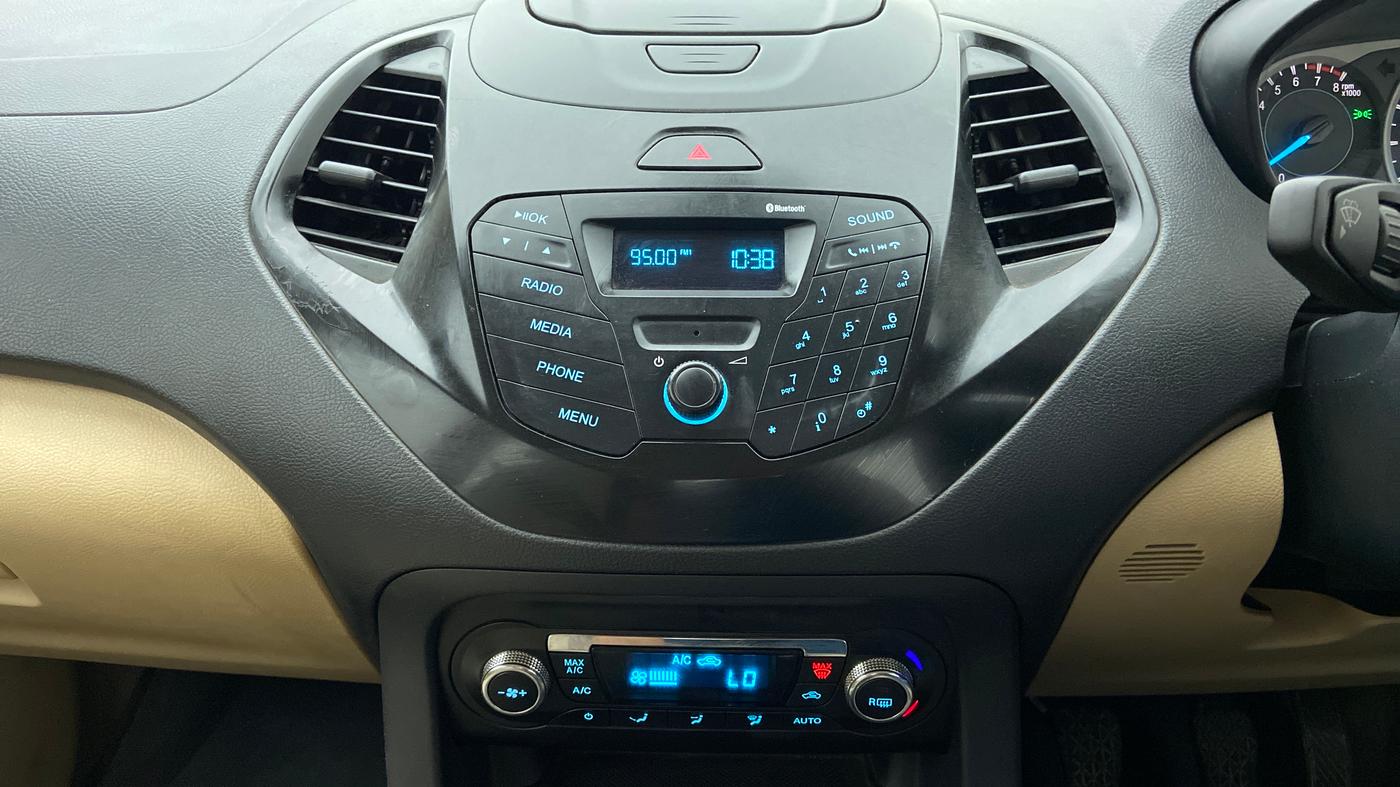 2018 Ford Figo Aspire 1.2 TITANIUM PETROL, Petrol, Manual, 41,300 km, Air Conditioner