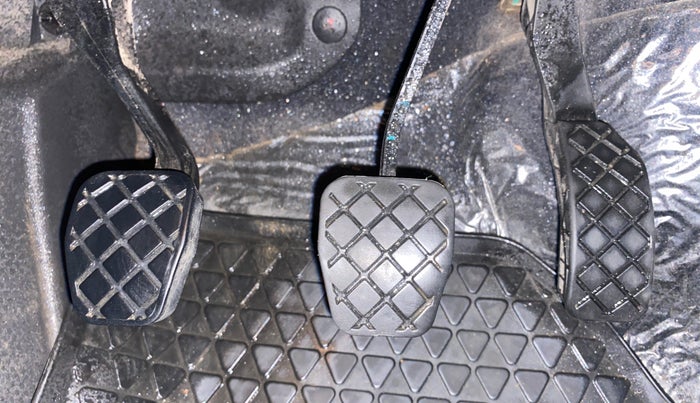 2016 Volkswagen Polo COMFORTLINE 1.2L, Petrol, Manual, 29,546 km, Pedals