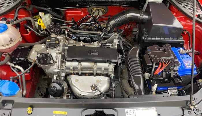 2016 Volkswagen Polo COMFORTLINE 1.2L, Petrol, Manual, 29,546 km, Engine View