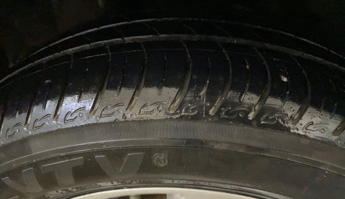 2015 Honda Amaze 1.2L I-VTEC VX, Petrol, Manual, 65,394 km, Right Rear Tyre Tread