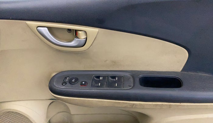 2015 Honda Amaze 1.2L I-VTEC VX, Petrol, Manual, 65,394 km, Driver Side Door Panels Control